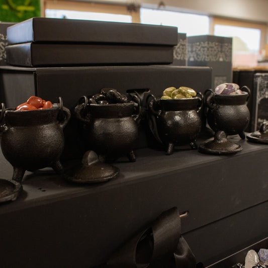 4 Extra Small Cast Iron Cauldrons  5x7cm